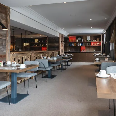 Les Trois Vallees, A Beaumier 4*