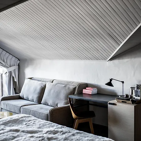 Les Trois Vallees, A Beaumier