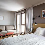 Les Trois Vallees, A Beaumier 4* Courchevel