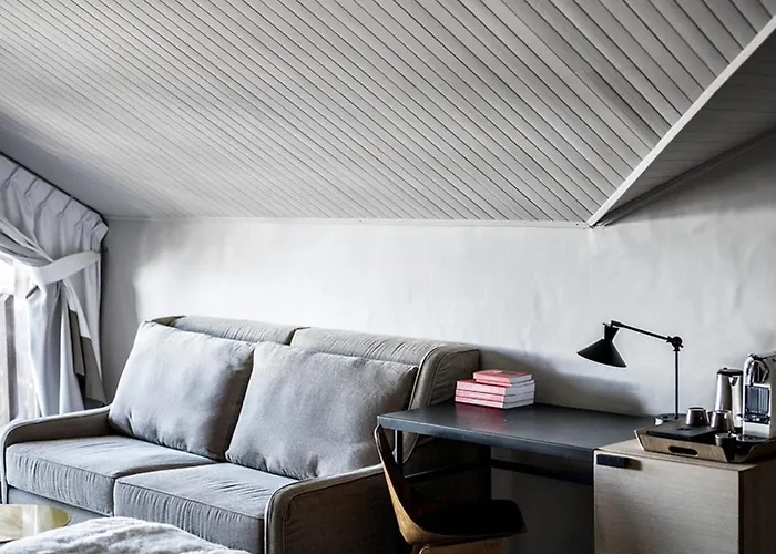 Les Trois Vallees, A Beaumier