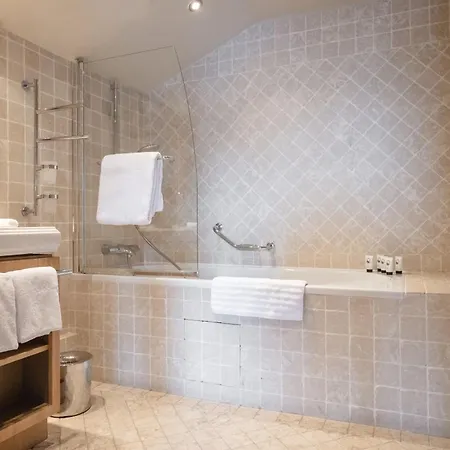 Les Trois Vallees, A Beaumier 4*